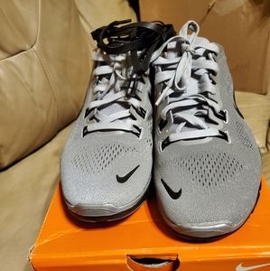 Women's Nike sneaker